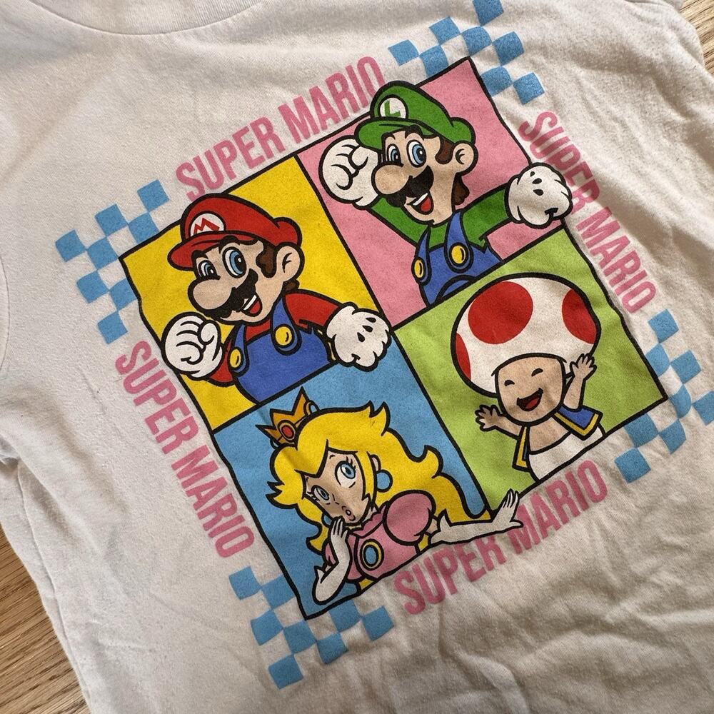 Super Mario Girls Size 8 T-Shirt Mario Luigi Peach Toad Graphic Tee Nintendo